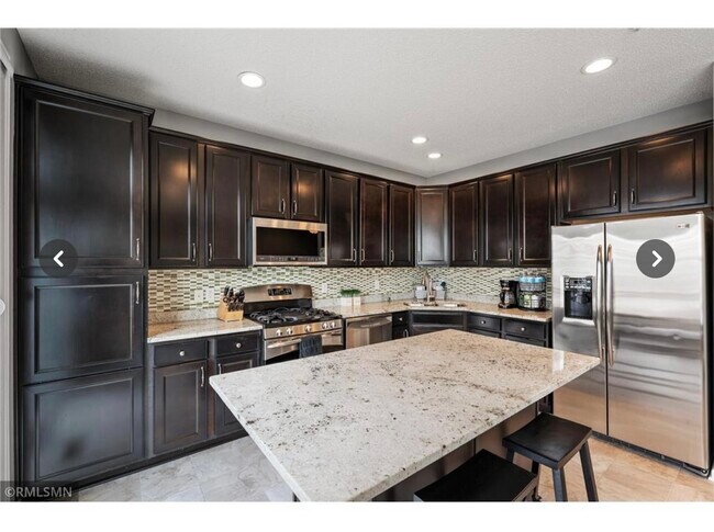 Building Photo - 11280 Sand Castle Dr