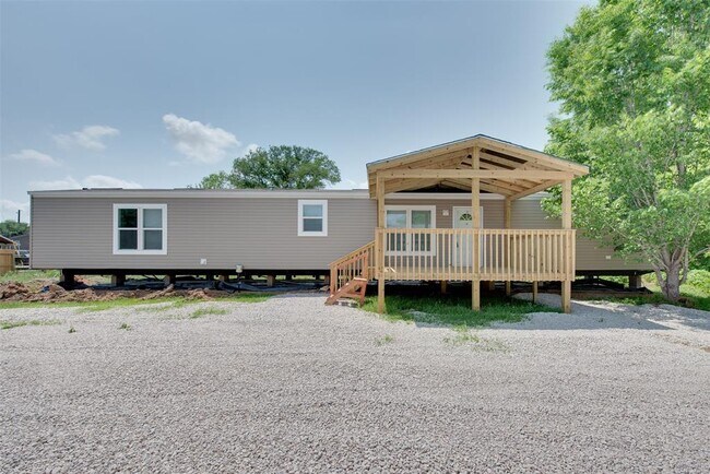 Building Photo - 315 Broadmore Dr