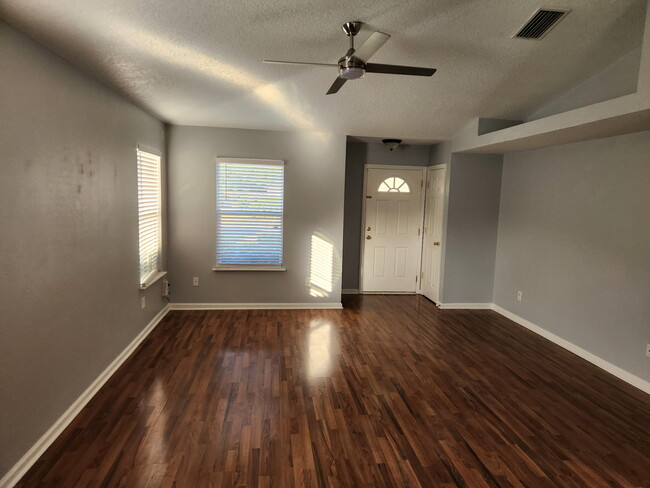 Building Photo - 12720 Daylight Trail