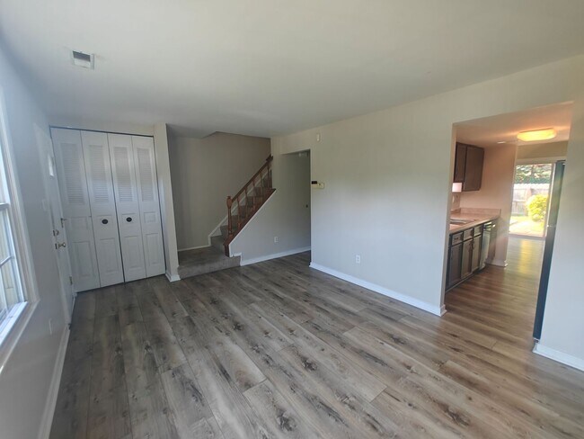 Building Photo - 9321 Gildenfield Ct