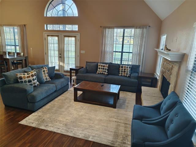 Building Photo - 100 E Bluebonnet Dr