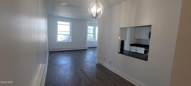 Building Photo - 9 St Joseph's Terrace