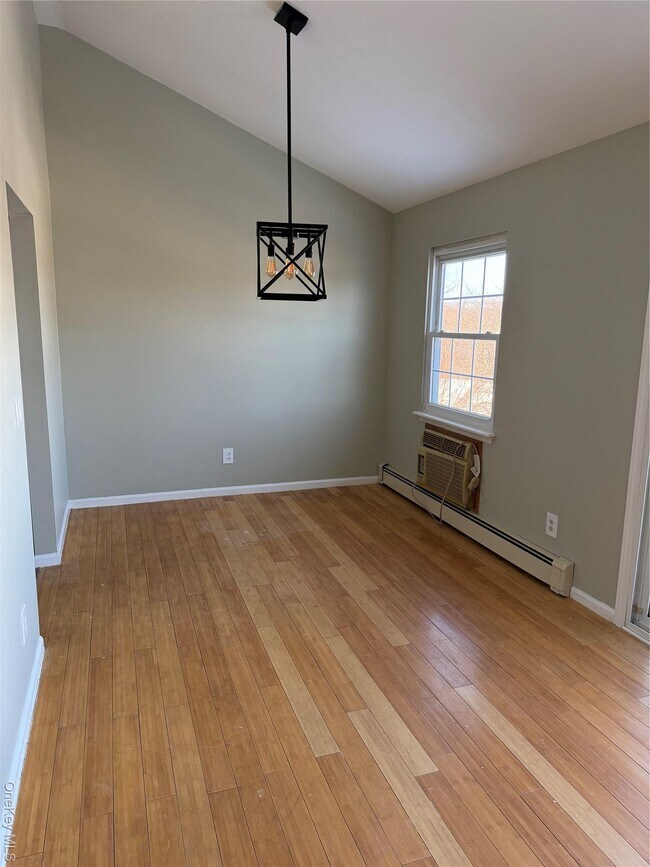 Building Photo - 25 Lexington Hills Rd