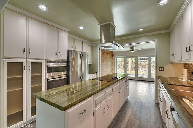 Building Photo - 3932 S Finisterre Dr