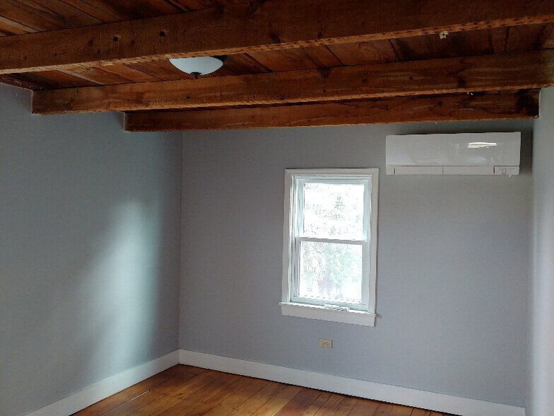 Building Photo - 117 N Middlesex Rd