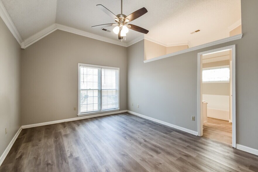 Building Photo - 4760 Harvest Knoll Cove N