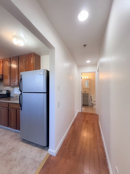 Building Photo - 1054 Cornell Ave