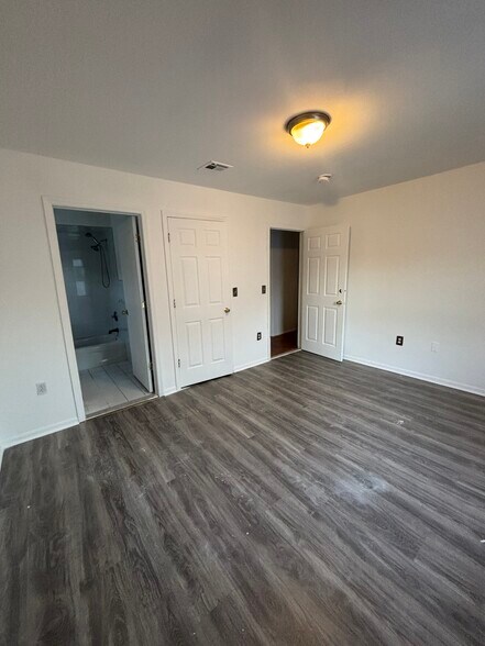 Building Photo - 72 Sumo Village Ct
