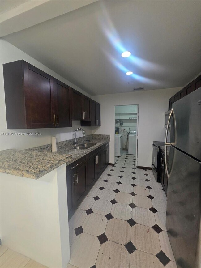 Building Photo - 11500 SW 181st Terrace