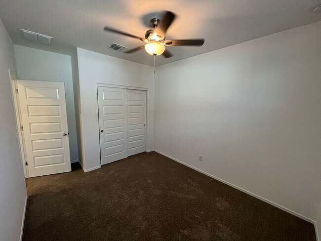 Building Photo - Gorgeous Newer Build 4 Bed/3 Bath in Rancho Cabrillo