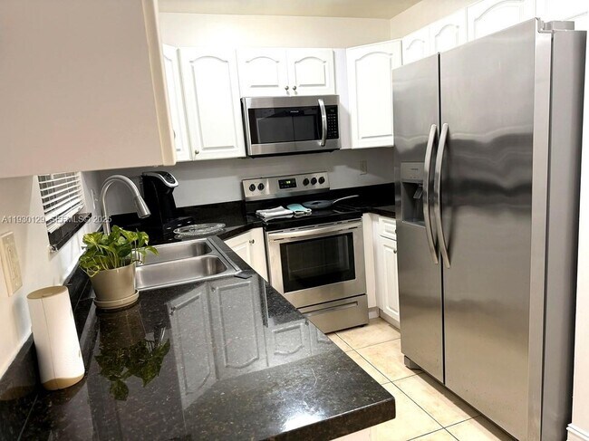 Building Photo - 1304 NW 3rd St