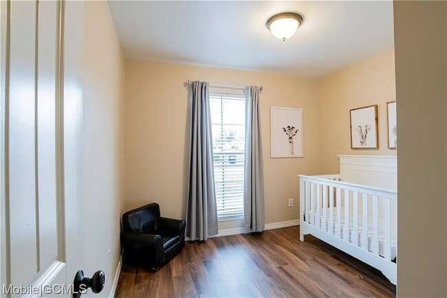 Building Photo - 8981 Spring Grove S