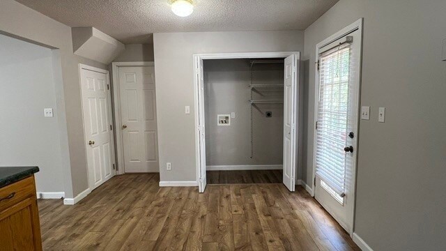 Building Photo - 3117 Holly Brook Cir