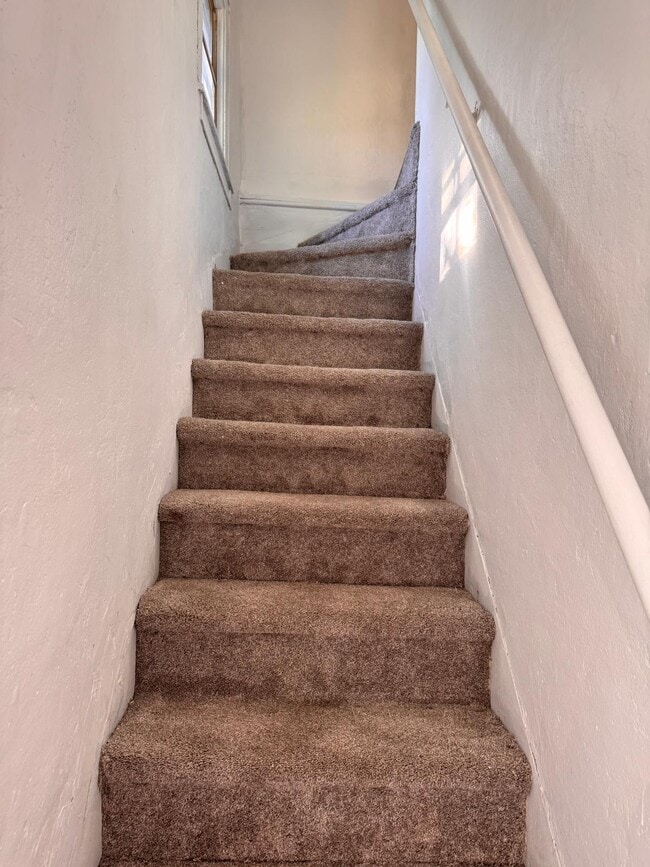 Building Photo - 1723 S 8th St