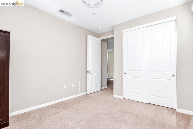 Building Photo - 1354 Portofino Dr