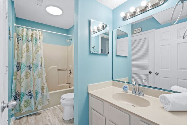 Building Photo - 208 Double Eagle Dr