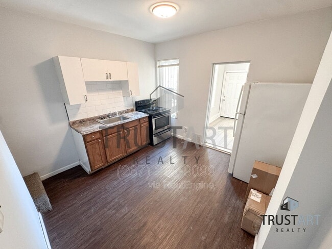 Building Photo - 2629 N Palethorp St