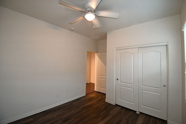 Building Photo - MOVE-IN-READY San Tan Heights Beauty