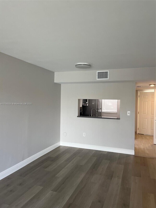 Building Photo - 5200 NW 31st Ave