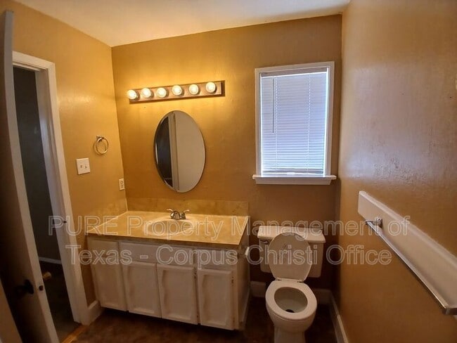 Building Photo - 2730 Tumbleweed Dr