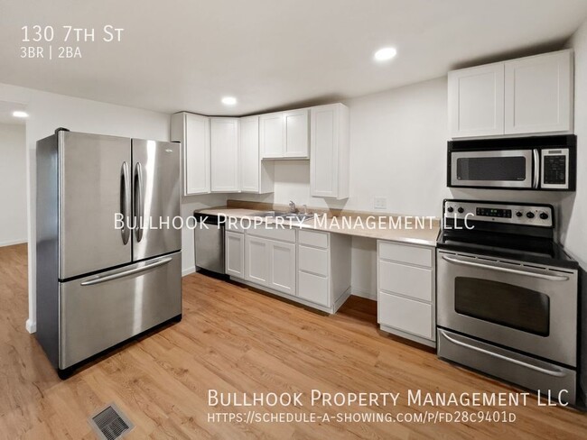 Building Photo - Move in Special - $300 off first FULL mont...