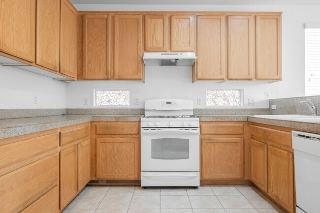 Building Photo - 3 bedroom - 2 story home located in 89141