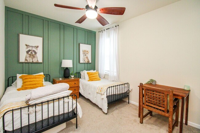 Building Photo - ** STUNNING 2012 NEW CONSTRUCTION 3/2 HOME...