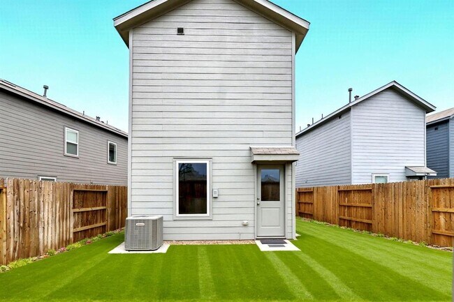 Building Photo - 18210 Via Aurelia Dr