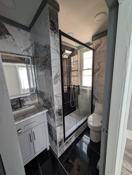 Building Photo - 86 Irving St