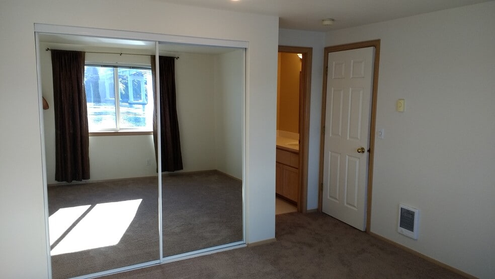 Master Bedroom (Photo 1) - 1127 Wheaton Way, C-1