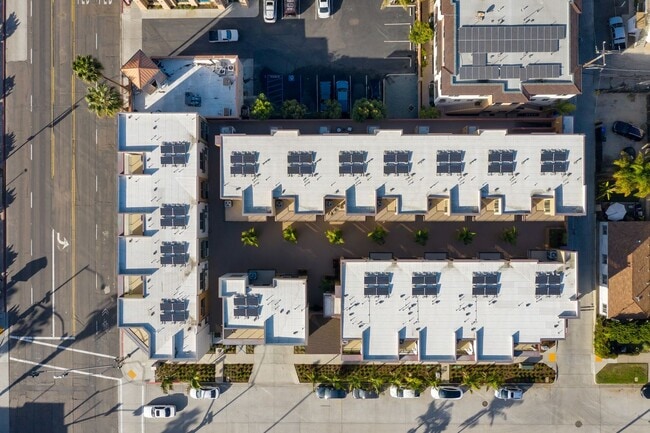 Building Photo - 808 Reed Ave