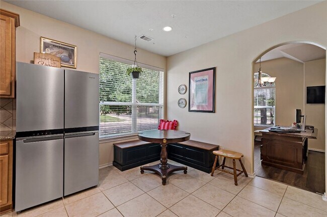 Building Photo - 13601 May Pine Ct