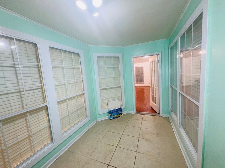 Building Photo - 14244 Teewood Ct