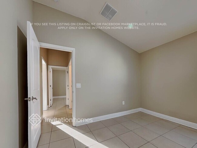 Building Photo - 9615 Jaybird Ln