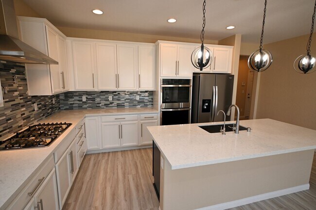 Building Photo - 340 Cadence Vista Dr