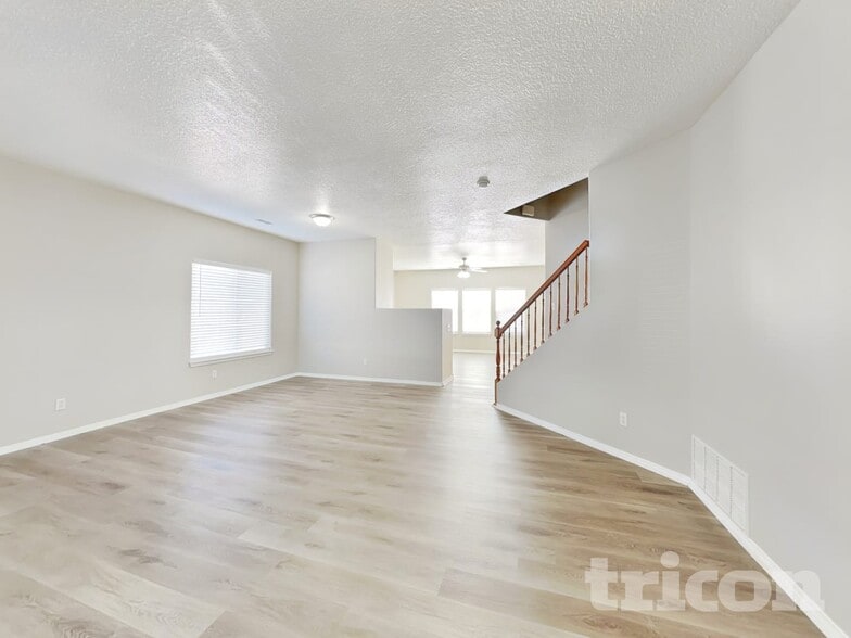 Building Photo - 5208 Clovis Ct NE