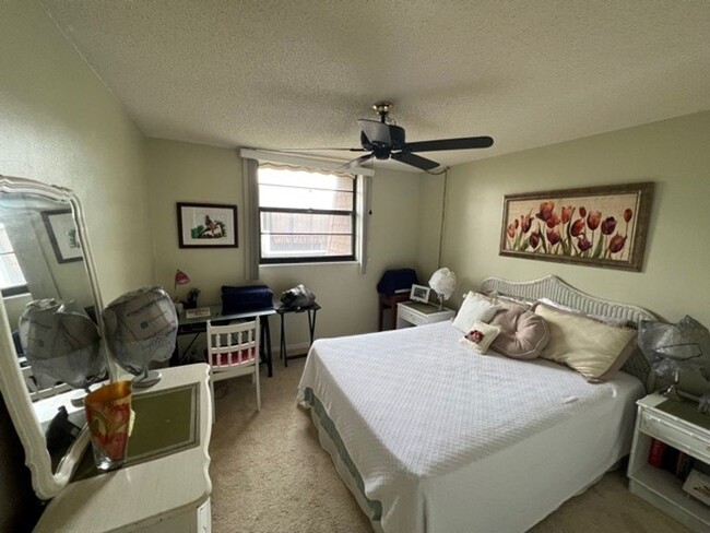 Building Photo - 2BD/2BA, NORTH INDIALANTIC CONDO IN PALM C...