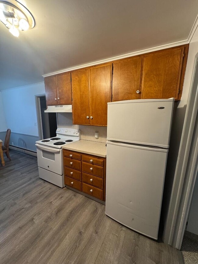 Building Photo - 315 Diamondville Ave