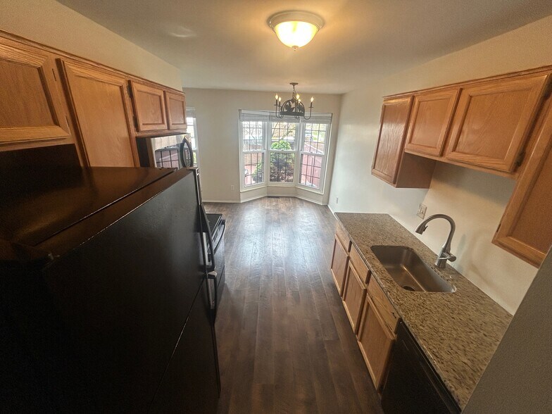 Building Photo - 31164 Country Way