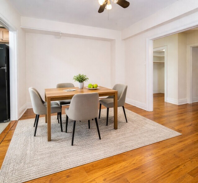 Building Photo - 1 Bedroom in CWE