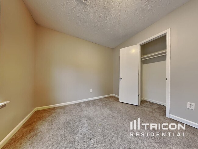 Building Photo - 2921 Eastland Way