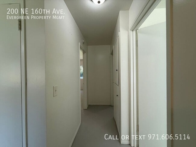 Building Photo - 200 NE 160th Ave