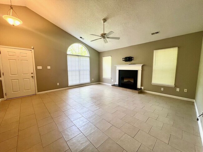 Building Photo - 8410 Cullingford Ln