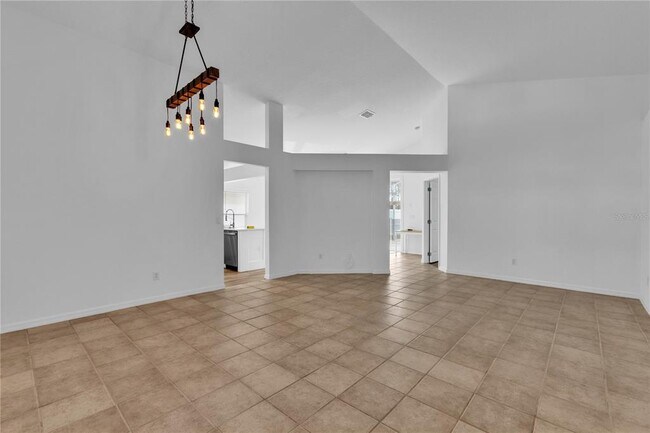 Building Photo - 928 Troon Cir
