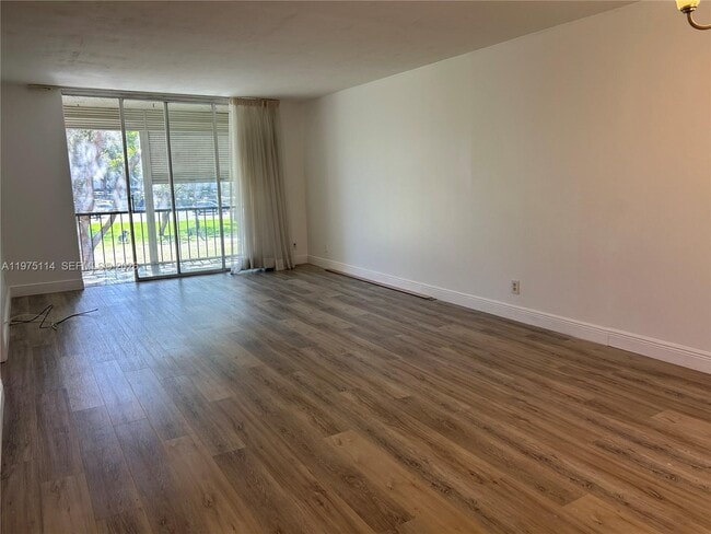 Building Photo - 8962 S Hollybrook Blvd