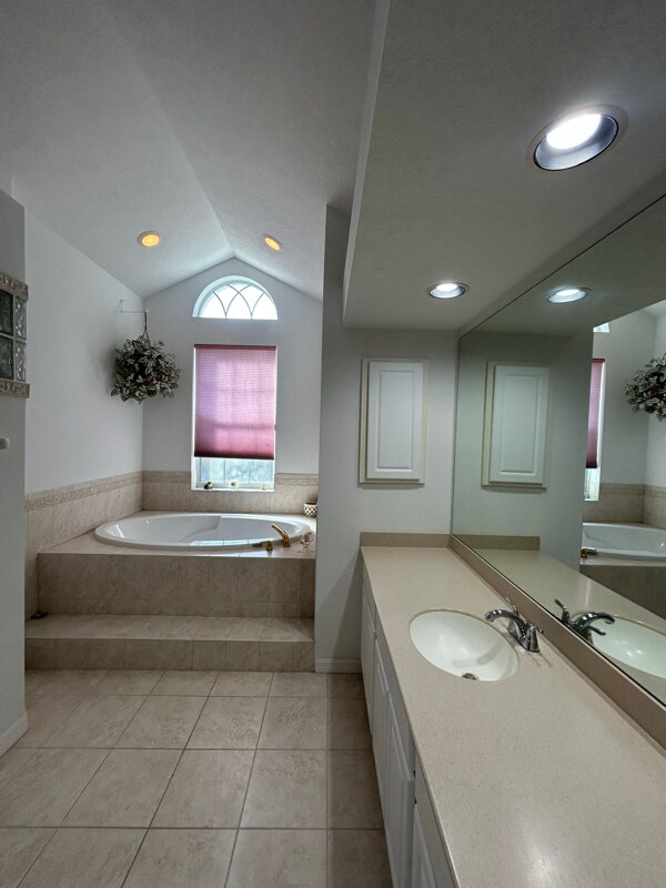 Building Photo - 10259 N Lupi Point