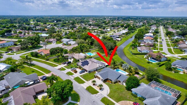 Building Photo - 1104 Jackpine St