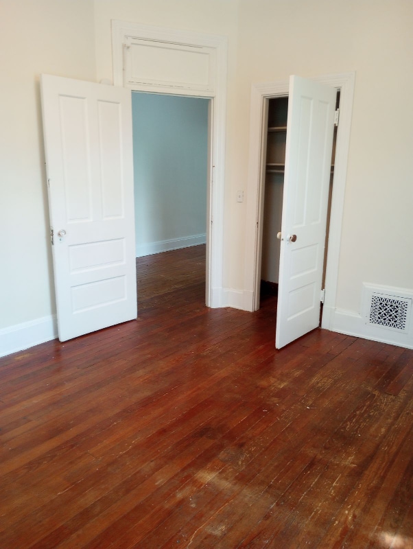 Building Photo - 3523 Clifton Ave