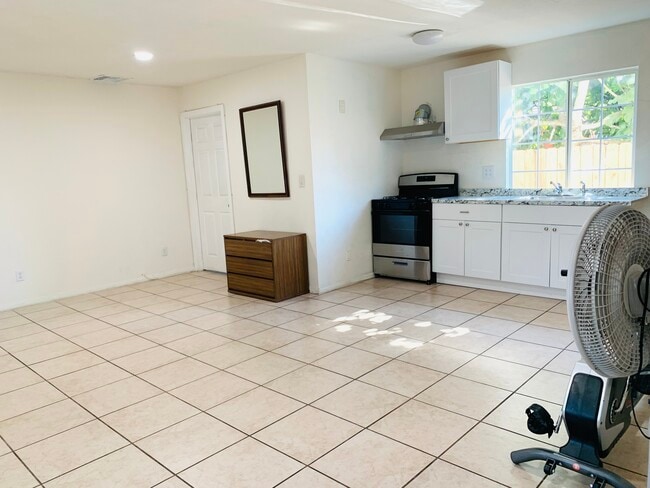 Building Photo - 14729 Funston Ave