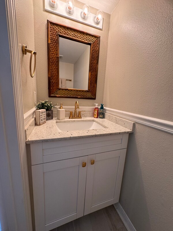 Building Photo - 11317 Ivy Flower Loop